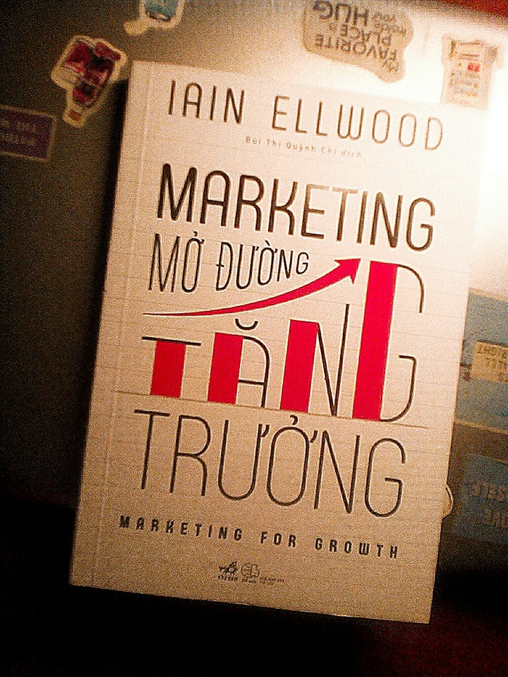 Sách giao đẹp, không có lỗi, bìa sách bắt mắt, nội dung đúng chất "tăng trưởng", mới tìm hiểu về marketing lại đúng dịp sale, có duyên quá trời hihi