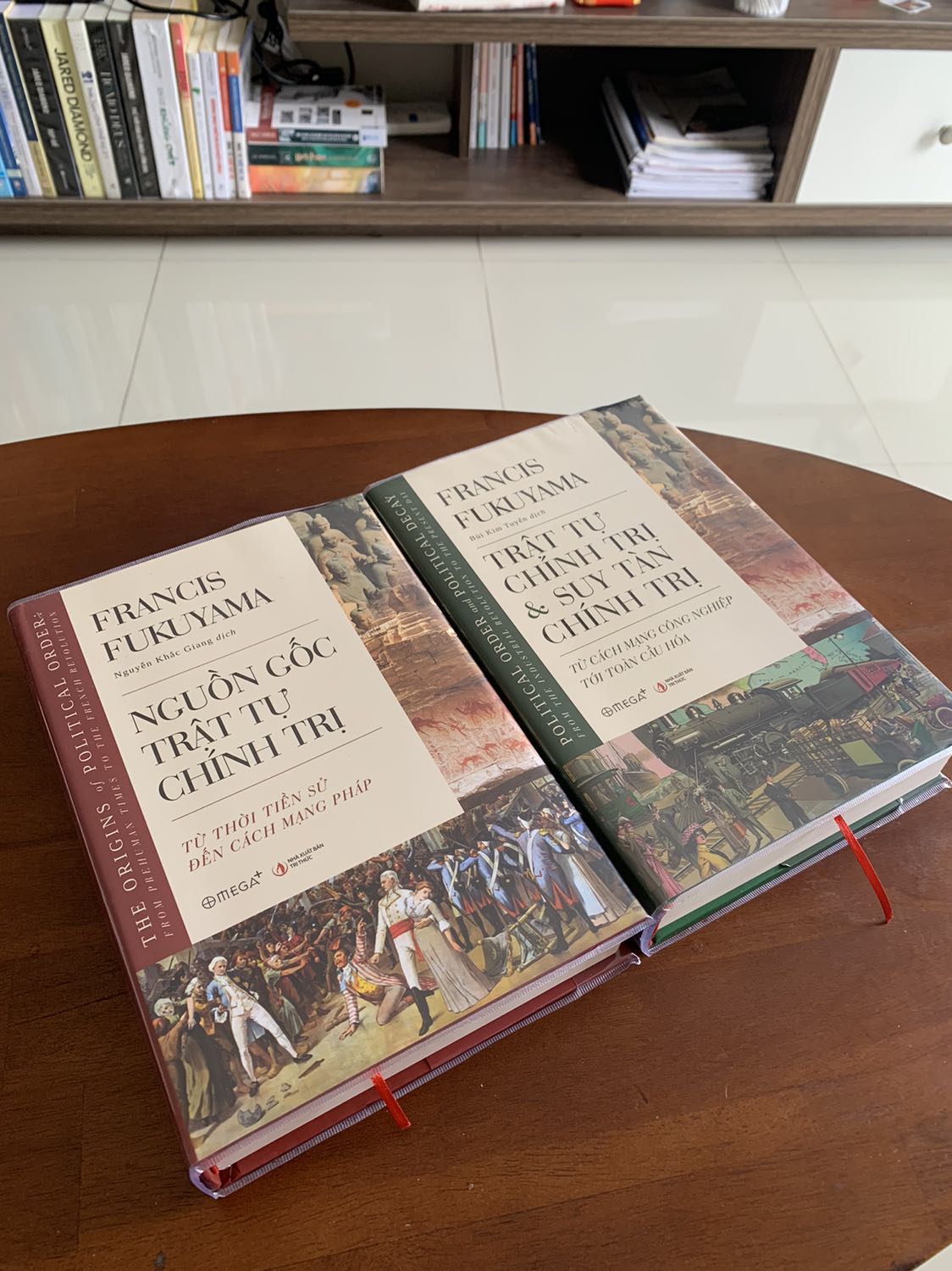 Sách giáo nhanh - vì có mua now 1 tầm 1:30 giao - sách đẹp bọc sách ko tốt so với đợt sách trước (nhăn và trầy khá nhiều) được tặng coupon sách như mở ra ko thấy đâu. Chưa đọc sách nên chưa rating phần nội dung