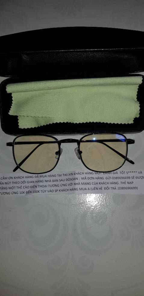 Gọng chắc chắn, chất lượng phù hợp với giá tiền. Shop có kèm theo lời cảm ơn trong hộp, cho shop 5*