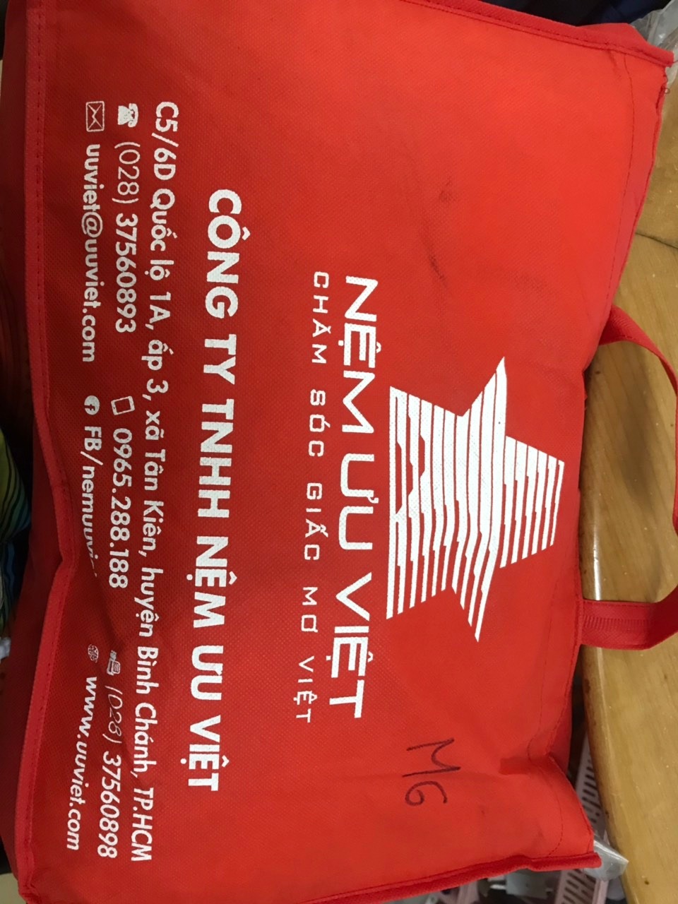 Nhãn tag may rất chuyên nghiệp xứng đáng giá tiền. Cảm ơn AS Trading và Tiki. 
Hy vọng Tiki vẫn lựa chọn những sp chất lượng như vậy để bán làm hài lòng KH. Nhãn tag may rất chuyên nghiệp xứng đáng giá tiền. Cảm ơn AS Trading và Tiki. 
Hy vọng Tiki vẫn lựa chọn những sp chất lượng như vậy để bán làm hài lòng KH.