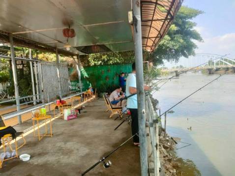 Shop giao hàng nhanh đúng sản phẩm rất tốt rcm mng nên mua nha