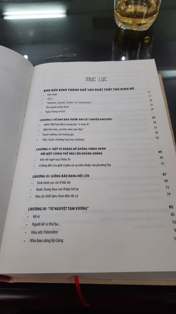 Sách in đẹp, nội dung rất hấp dẫn. một quển đáng để mua.