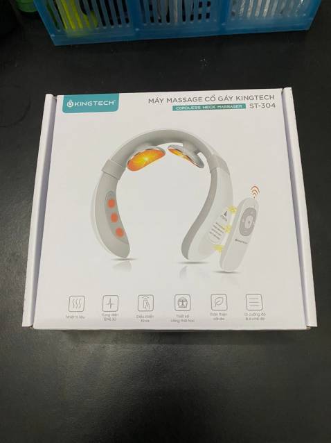 Shop giao hàng siêu nhanh!!! Máy dùng khá thích!!! Mình bị đau cổ gáy, dùng chế độ mạnh nhất máy vẫn chạy êm ái. Màu trắng thanh lịch, dáng nhỏ gọn. Nói chung là ổn nha!!!