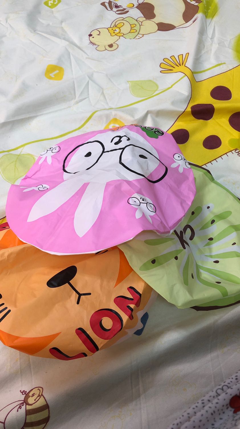 Bộ ba nón trùm tóc dễ thương.... dùng tốt nhé...ok nha mọi người. Bộ ba nón trùm tóc dễ thương.... dùng tốt nhé...ok nha mọi người.