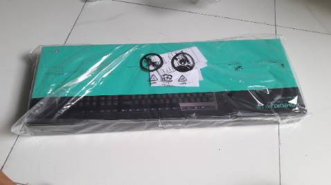 Hàng giao nhanh. Chất lượng hợp với giá tiền. Chuột bấm êm, nhạy. Tuy nhiên bàn phím cứng gõ không sướng bạn nào dùng bàn phím nhiều nên cân nhắc.