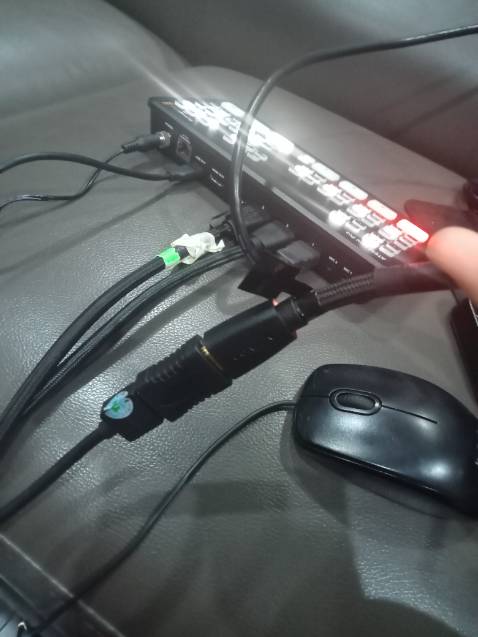 Hoạt động, mới mua nên chưa biết độ bền