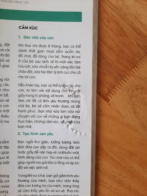 Sách bị rách. Không hài lòng về sp.