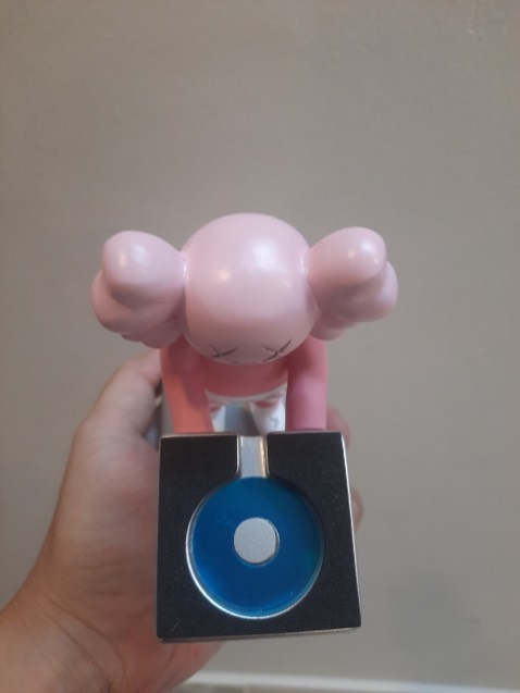 trông xinh xắn đẹp ghê nha mọi người,
nên mua nếu thích trang trí bàn hay chỗ làm việc giao hàng cũng cực nhanh