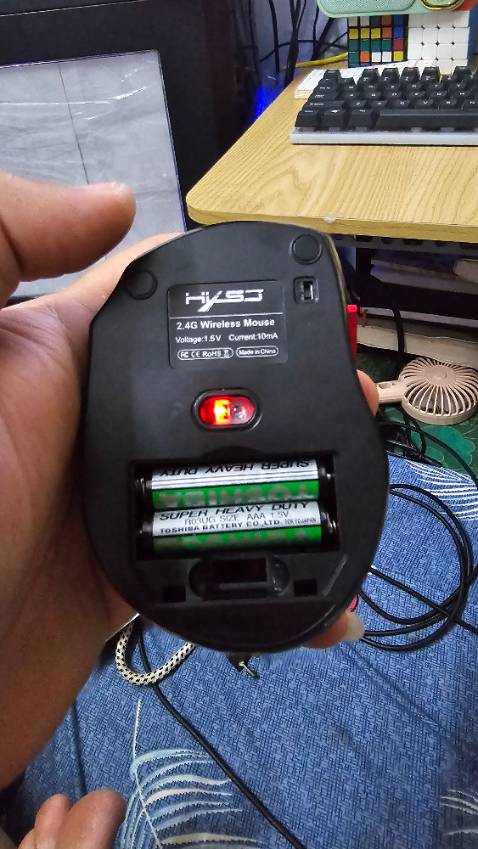 Chuột gì mà đơ đơ giật giật.