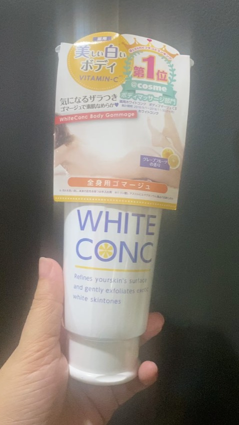 Sản phẩm giao nhanh
Đóng gói cẩn thận 
Mùi thơm dịu
Trước dùng sp sữa tắm loại này rồi, giờ mua thêm tẩy da chết