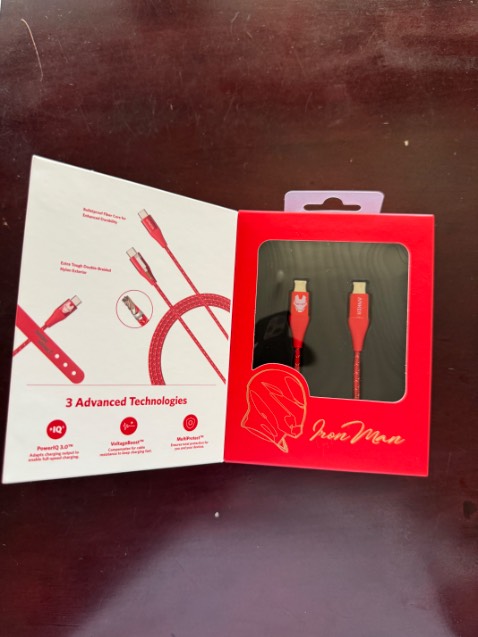 Hàng giao nhanh, đúng mẫu mã, hộp không cấn móp.