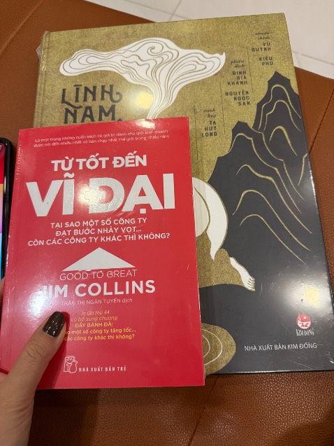 Sách to nhà bà con, bìa cứng in đẹp . Chưa đọc nên mình đánh giá tổng quan trước. Giao hàng nhanh,