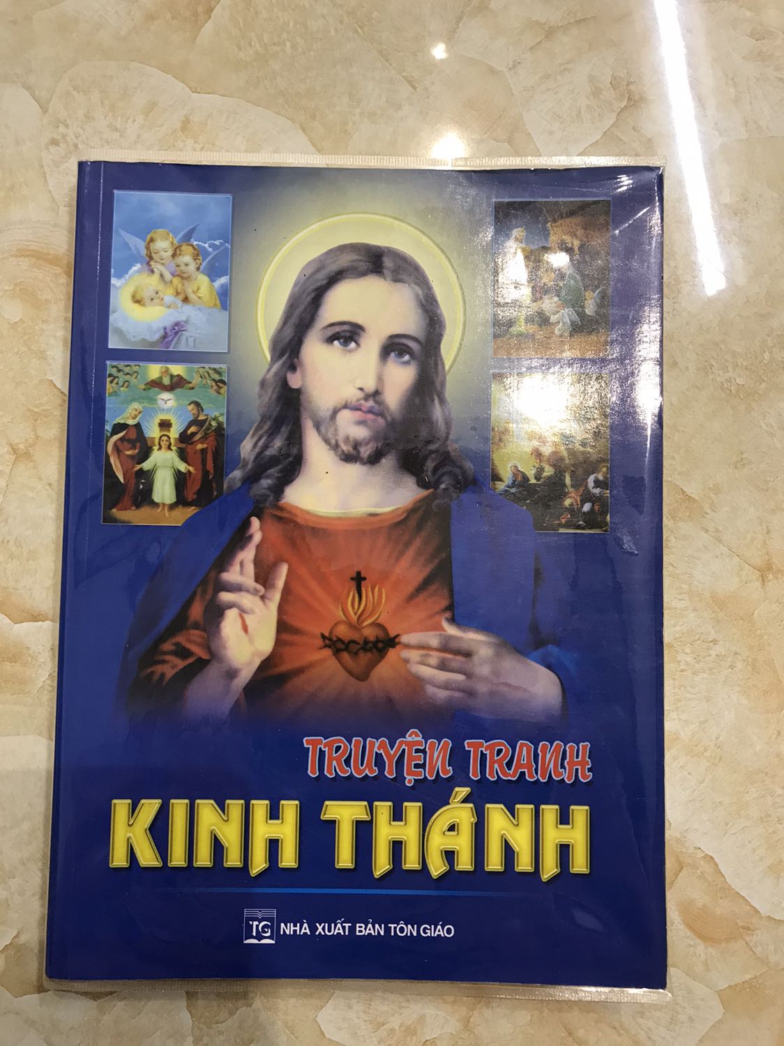 Sách rất đẹp có bọc ngoài sẵn cho luôn
Giao hàng siêu nhanh