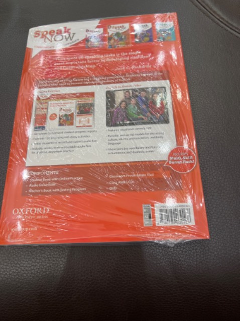 Sách trang trí đẹp và sinh động