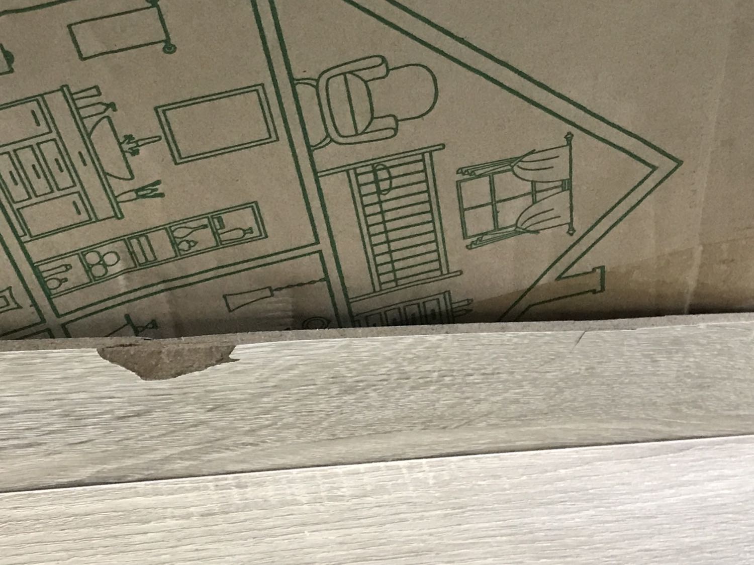 Bàn ráp xong chắc chắn,nhưng lúc nhận hàng kiểm tra thì mảnh gỗ mặt sau bị vỡ 1 khoản khá to,tróc cả lớp phủ ,chỗ tróc là mặt trước nữa cơ,nên thất vọng cực kỳ lắm🥲🥲🥲
Hy vọng cty có hướng giải quyết ạ 😔 Bàn ráp xong chắc chắn,nhưng lúc nhận hàng kiểm tra thì mảnh gỗ mặt sau bị vỡ 1 khoản khá to,tróc cả lớp phủ ,chỗ tróc là mặt trước nữa cơ,nên thất vọng cực kỳ lắm🥲🥲🥲
Hy vọng cty có hướng giải quyết ạ 😔