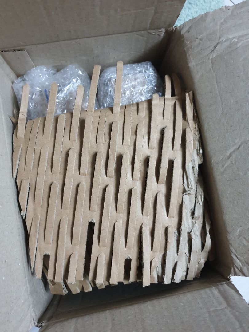 shop đóng gói sản phẩm cẩn thận, date sp tới 2023, chưa dùng nên k biết chất lượng thế nào, nhưng nhìn khá là ok la.