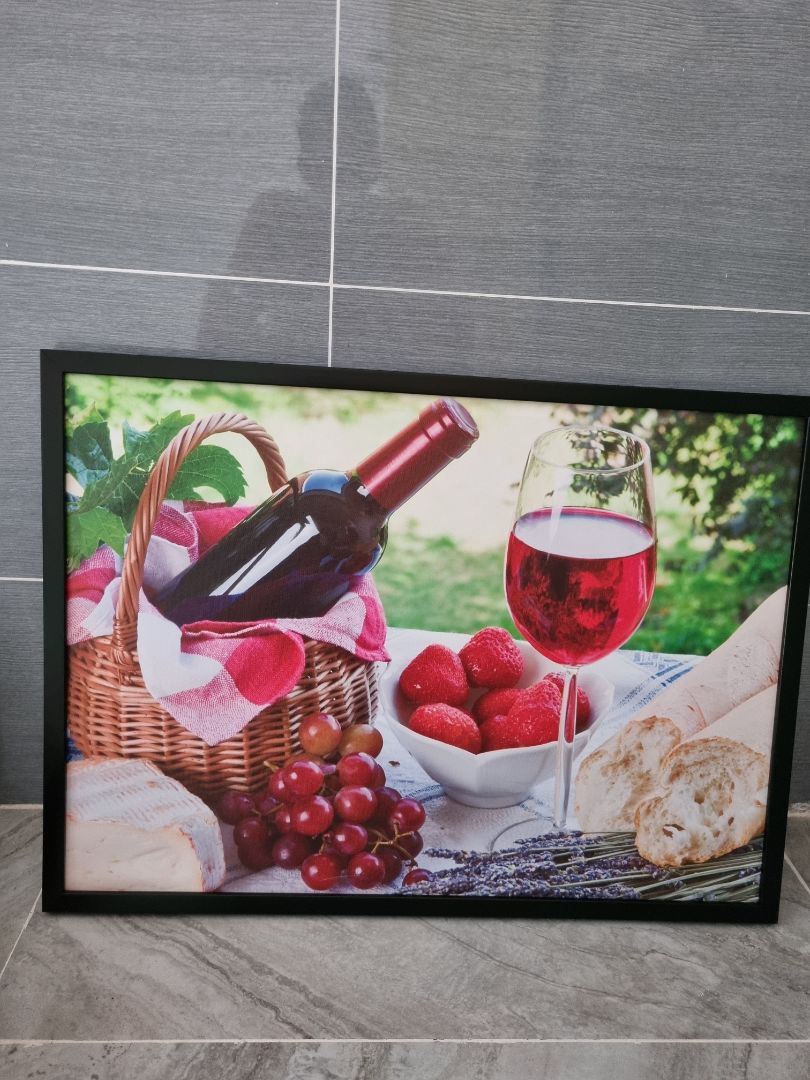 đẹp hơi nhỏ, phù hợp k gian hẹp, giao hàng nhanh, thân thiện.