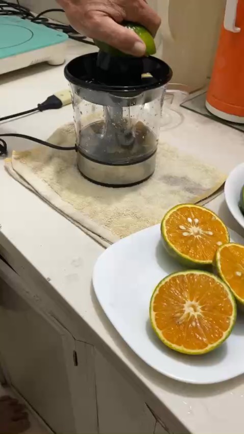 Máy vắt kiệt nước
Nhanh
Nhẹ