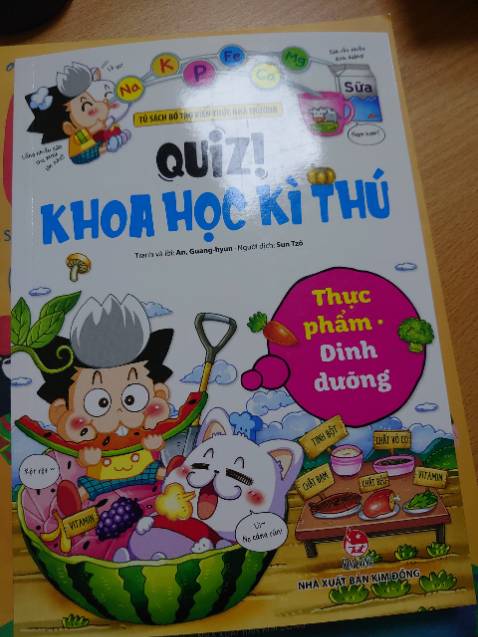 Hàng đóng gói cẩn thận. Bộ truyện truyền tải kiến thức theo ngôn ngữ hài hước, trẻ rất thích thú khi đọc. Tiki now giao siêu nhanh sau 3 tiếng.