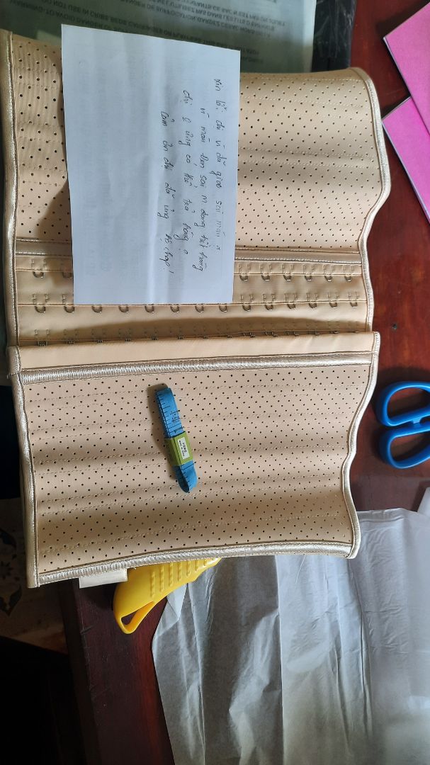 chấp nhận lời xl của shop nhé. 
nhưng hàng rất tốt và đẹp. như hình. làm ăn phải như shop thì khách hàng mới quay lại nè. tks shop nhiều. lần sau sẻ ủng hộ tiếp nhé.