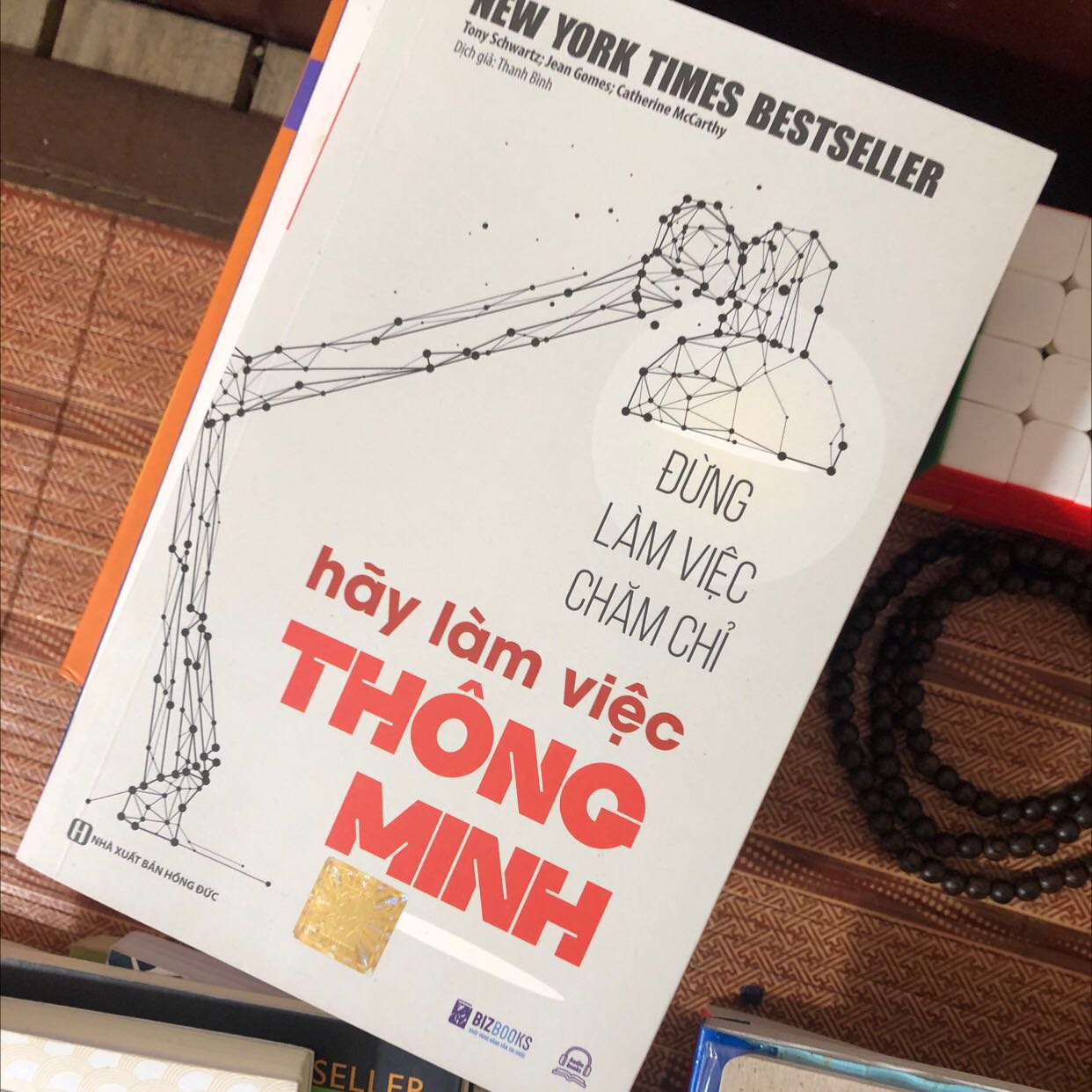 Đúng vậy, đừng chỉ biết làm việc chăm chỉ, hãy làm việc thông minh.