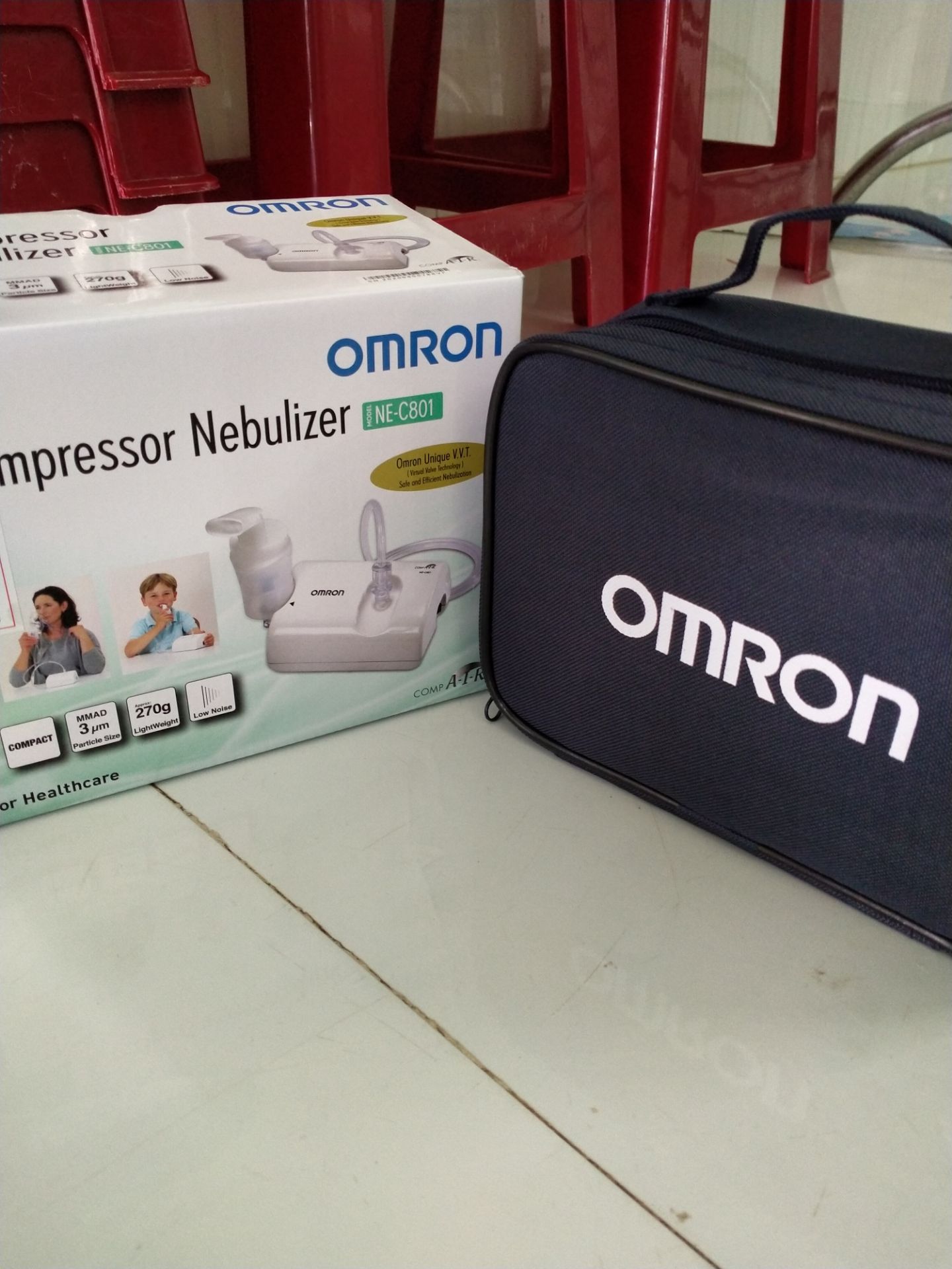 Hàng full box, phụ kiện đầy đủ, gt ko có lõi lọc, mà giao đầy đủ, vote cho shop! Máy khá ồn, trong tầm giá thì OK, nên mua C28 chắc ít ồn hơn! Độ bền thì chưa biết, mới khui tức thì ah Hàng full box, phụ kiện đầy đủ, gt ko có lõi lọc, mà giao đầy đủ, vote cho shop! Máy khá ồn, trong tầm giá thì OK, nên mua C28 chắc ít ồn hơn! Độ bền thì chưa biết, mới khui tức thì ah