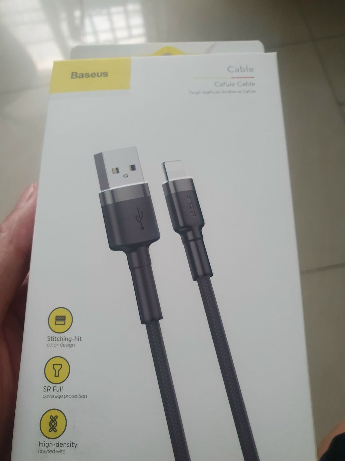 hàng chất lượng, giá tốt. dây được bọc dù cứng cáp, các đầu cáp cũng được bao bọc cẩn thận. xài cáp này thì chả lo bị đứt. đi kèm còn có dây cuốn cáp khá chuyên nghiệp hàng chất lượng, giá tốt. dây được bọc dù cứng cáp, các đầu cáp cũng được bao bọc cẩn thận. xài cáp này thì chả lo bị đứt. đi kèm còn có dây cuốn cáp khá chuyên nghiệp