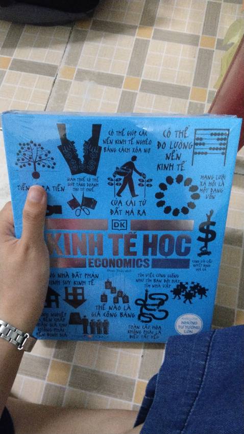 Sách đóng gói cẩn thận, mới toanh thơm mùi mực, bìa cứng, nội dung thì khi nào đọc xong sẽ quay lại đánh giá tiếp.