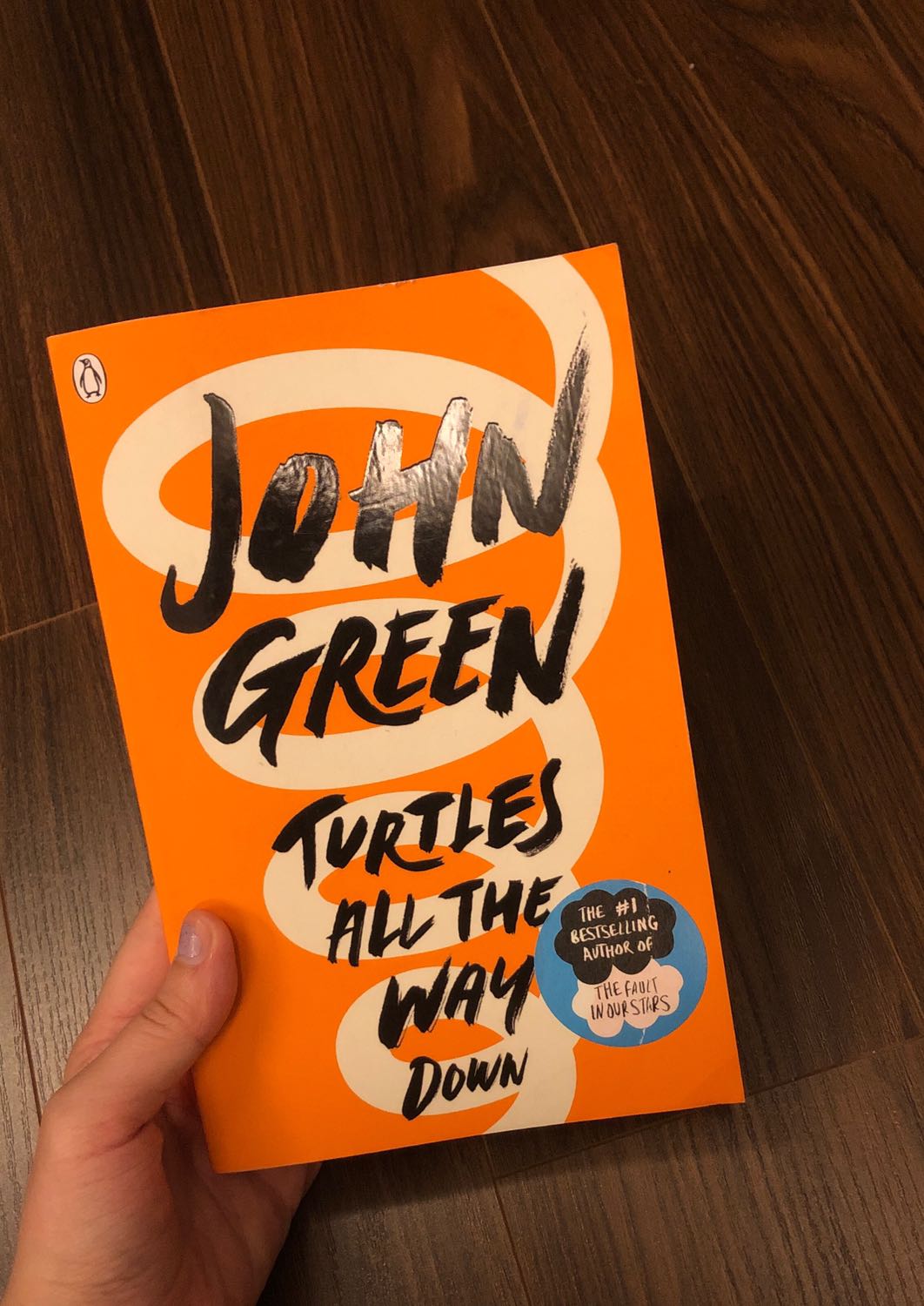 Sách đẹp, tiki giao nhanh hẳn 3 ngày lun, bạn nào thích John Green chắc chắn sẽ thích quyển này nhé, lời khuyên của mình là đọc chậm thôi, một số đoạn vừa đọc vừa nghĩ sẽ thấy thú vị cực kì luôn ý