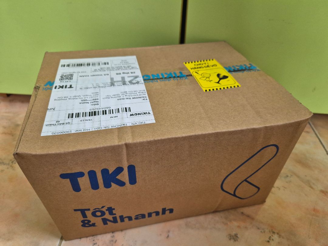 Sách mới dc bọc cẩn thận, giao hàng siêu nhanh, thùng carton của tiki đẹp mình có thể tái chế