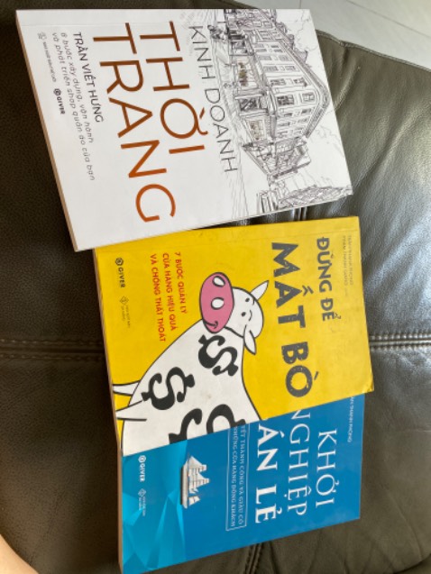 Combo 3 quyển rất hữu ích cho những người bắt đầu kinh doanh hoặc đã kinh doanh lâu năm. Đừng đợi tới trả giá rồi mới đọc sách.