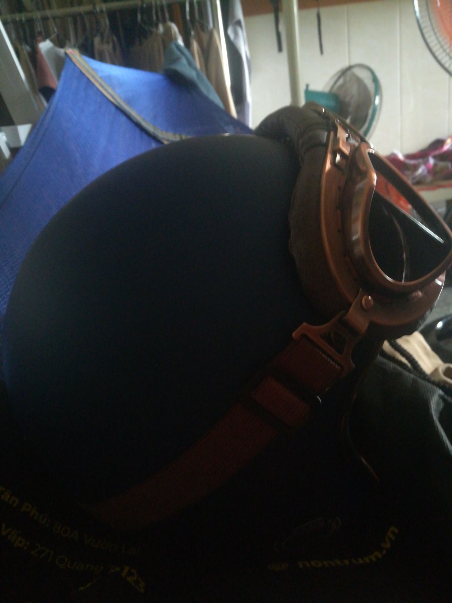 sản phẩm nhẹ, chi tiết nhỏ chưa đẹp lắm