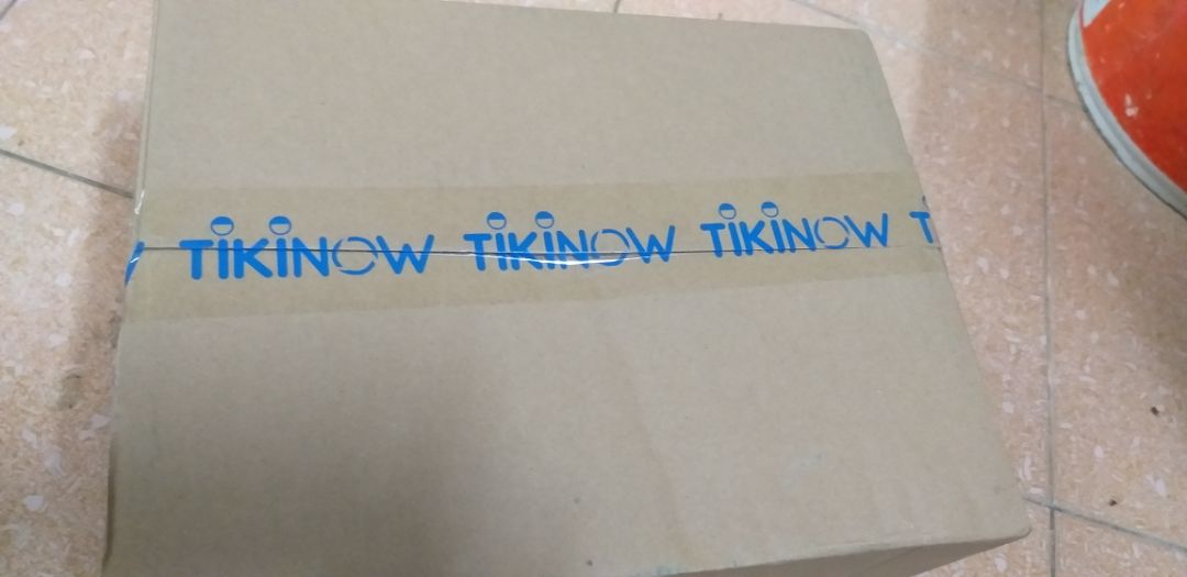 Mẫu mã đẹp, chất lượng ổn, giá cả tốt, mới dùng nên chưa để ý thời gian giữ nhiệt nóng+lạnh lắm, nếu có thêm cái vỏ vải bọc ngoài nữa thì tốt, vì màu sáng có thể dễ xước gây mất mỹ quan ?