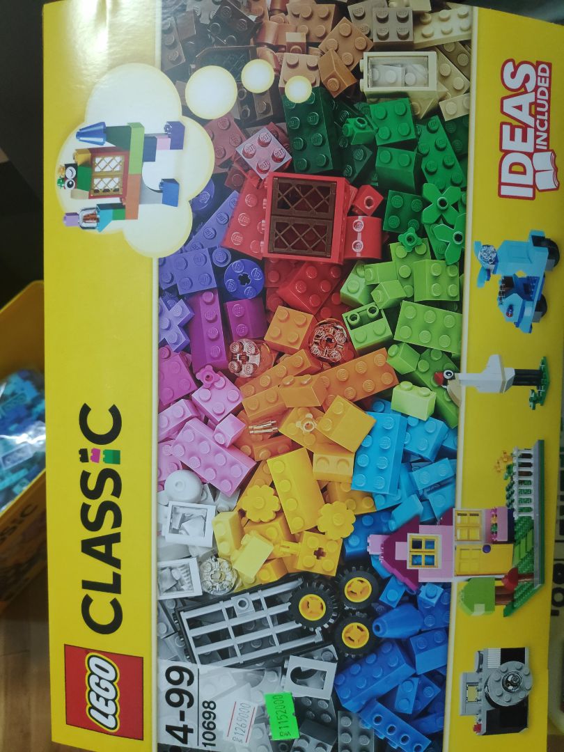 rất tuyệt, trẻ em chơi thì ít mà người lớn chơi thì nhiều, ráp một buổi chiều gãy hết cả lưng nên không còn gì để khen nữa, không khen nữa