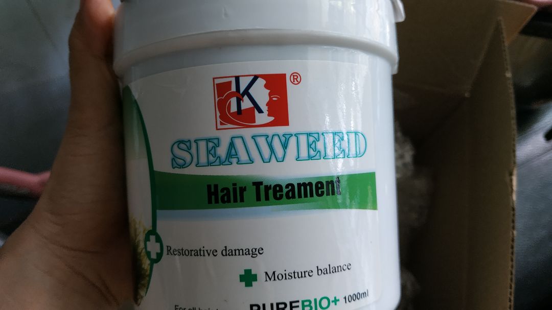 Loại này mình biết và xài từ lâu, nhưng từ khi siêu thị gần nhà ko bán nữa thì ko tìm thấy chỗ khác để mua. May quá giờ thấy dc tiki có. đóng gói kỹ, vận chuyển nhanh. giá quá rẻ cho 1 hũ to đùng. tóc nhuộm và uốn, thì mình rất ưa dùng loại này, giữ nếp tóc và màu nhuộm dc lâu. tóc mềm, ko bị khô xơ. mình dùng thay dầu xả, siêu tiết kiệm! sẽ ủng hộ dài lâu!