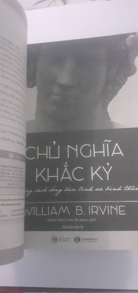Đối với mình thì cuốn này cũng không giúp ích gì lắm, vì mình vẫn đang khắc kỷ bản thân sẵn rồi. Chủ yếu mình mua để tìm hiểu thêm về khắc kỷ là như thế nào. Nếu ai hợp thì đọc sẽ thấy hay.