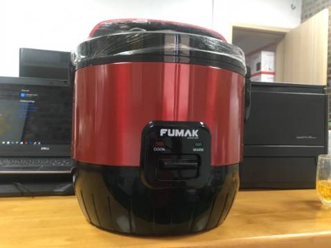 Hàng giao nhanh. Đóng gói cẩn thận chắc chắn. Sản phẩm đẹp rất ưng ý. Mới dùng sẽ hơi khó chịu vì các nút bấm điều khiển. Nồi mới nên mùi hơi khó chịu... Nhưng đáng tiền