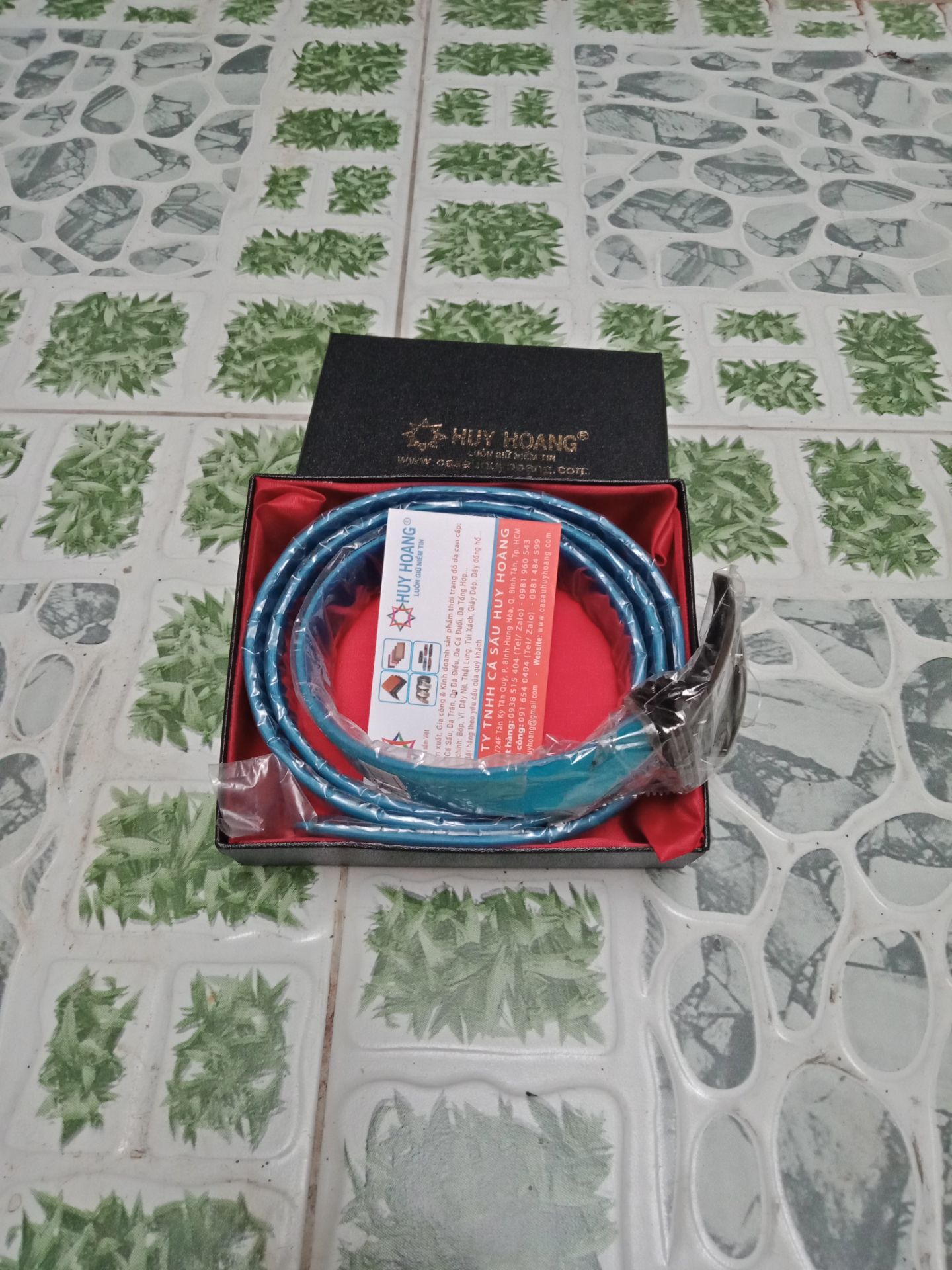 Thắt lưng đẹp... sẽ tiếp tục ủng hộ... vào shop thấy có rất nhiều mẫu mã... sẽ mua tiếp nhiều màu khác để phối đồ.