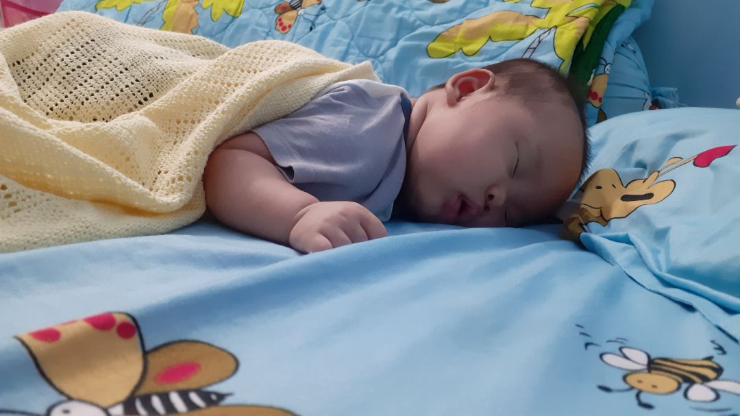 giao hàng nhanh, bộ truyện đẹp đóng gói cẩn thận. con mình rất hợp tác