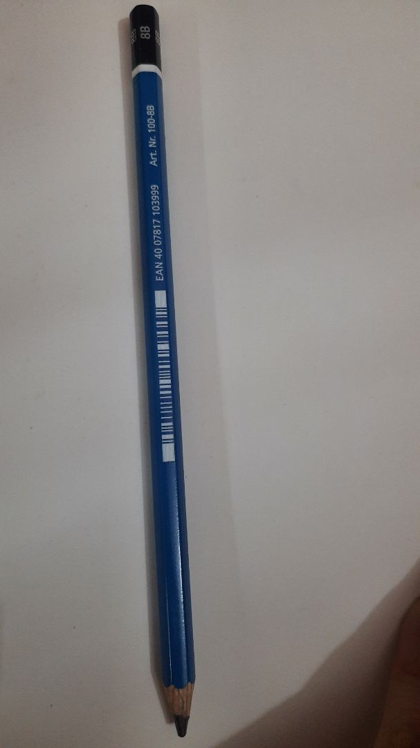 Bút xịn, viết vẽ đều rất êm tay, ngòi khó gãy nét mịn, giá hợp lý, giao hàng nhanh