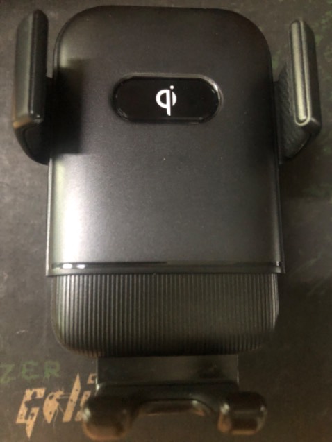 Đẹp, tiện lợi sạc không dây cho điện thoại thông minh qi.
Sử dụng được cả cửa thông gió và sd đế hít.