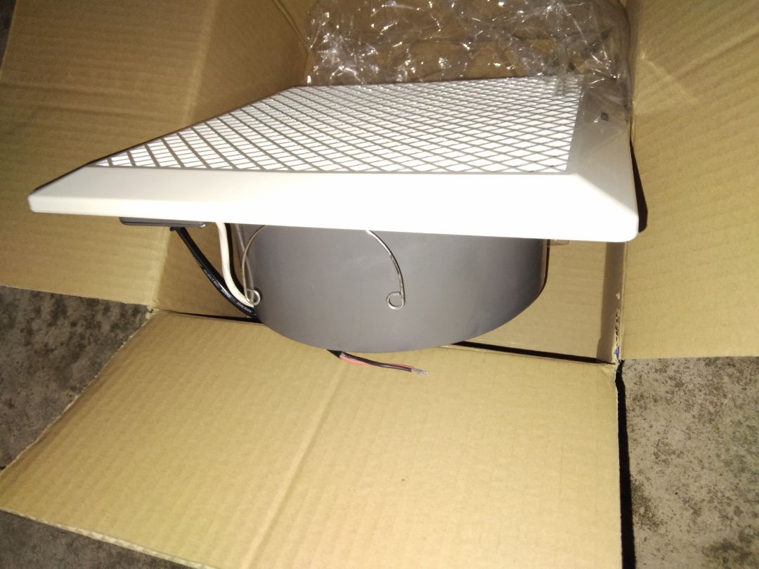 mình đặt quạt hút âm tường 2 chiều mà giao quạt hút âm trần 1 chiều shop làm ăn kỳ vậy