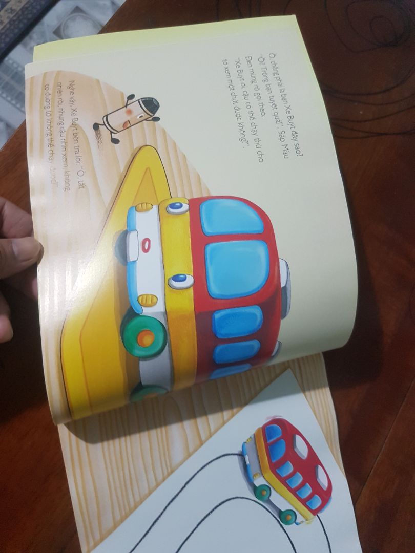 sách in màu đẹp bắt mắt bé mình rất thích