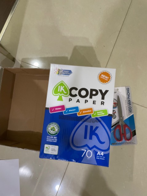 Hàng đẹp, như hình, còn được tặng 1 cái kéo to Hàng đẹp, như hình, còn được tặng 1 cái kéo to
