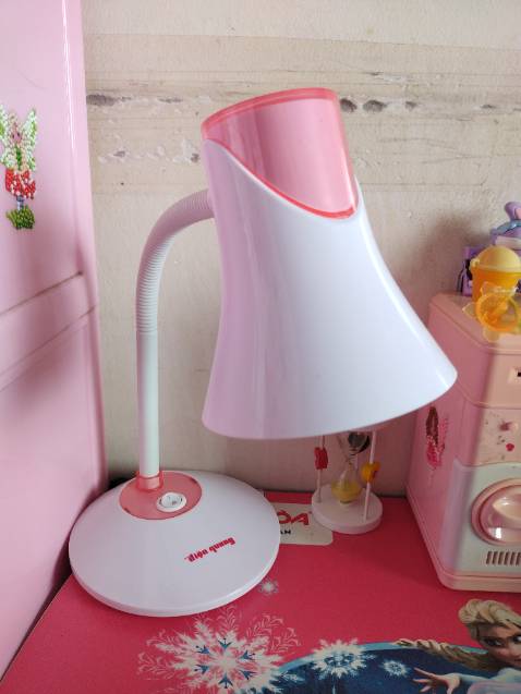 Đèn đẹp, độ sáng tốt. Đã dùng rồi nên nay mua thêm.