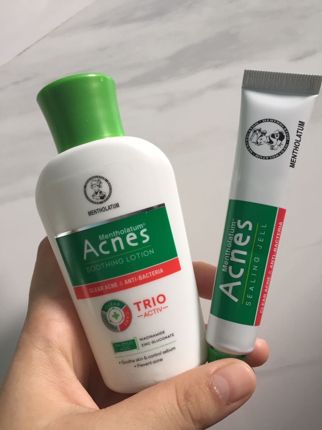 Mình mua chung vơid lọ soothing lotion giúp dịu da, kháng khuẩn và rất hài lòng với shop, giao hàng nhanh nè, gói hàng siêu đẹp và chắc chắn