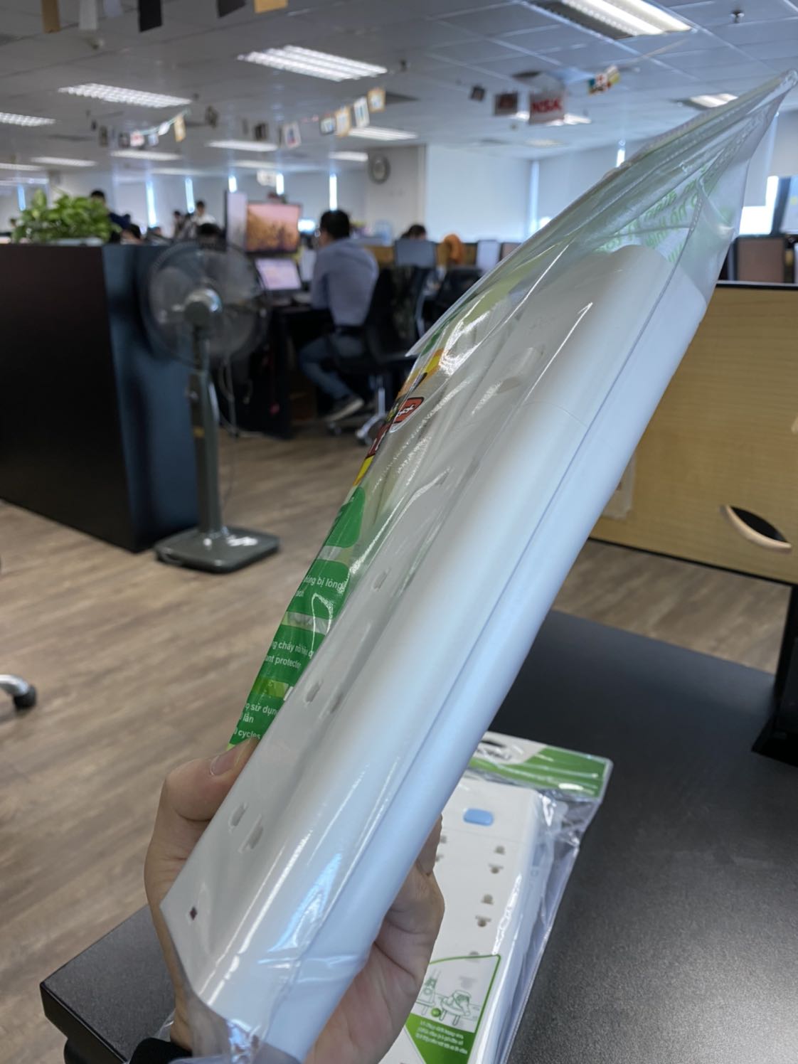 Hàng mới, dùng rất thích, mới dùng nhưng cắm ra cắm vào rất ưng. Sẽ ủng hộ shop.