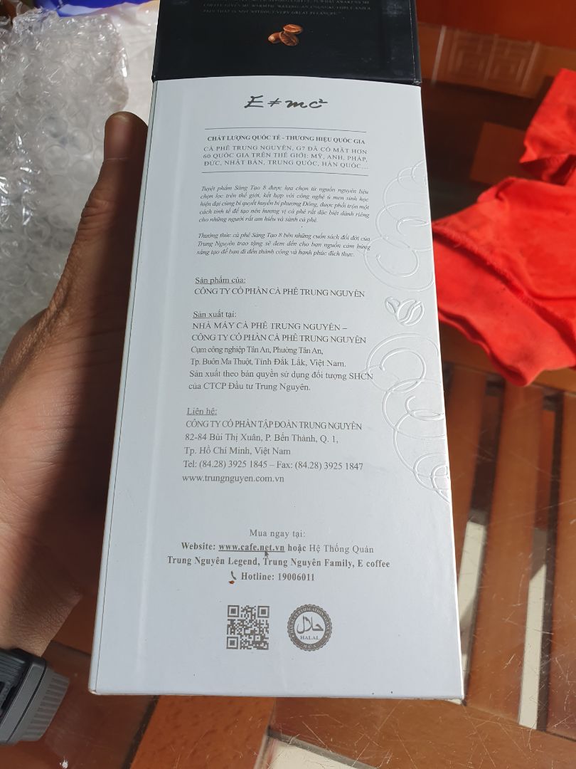 Tiki than men!
Minh rat that vong ve san pham ma nha phan phoi Nam An ban.Cafe trung nguyen 8 ma Minh da mua o nha phan phoi nay qua Tiki la cafe gia.Minh muon khieu lai va hoan tien.Hang gia :bao bi nhot nhat,in ko ro chu, bao bi hut chan ko meo mo, ben trong la thu cafe re tien.