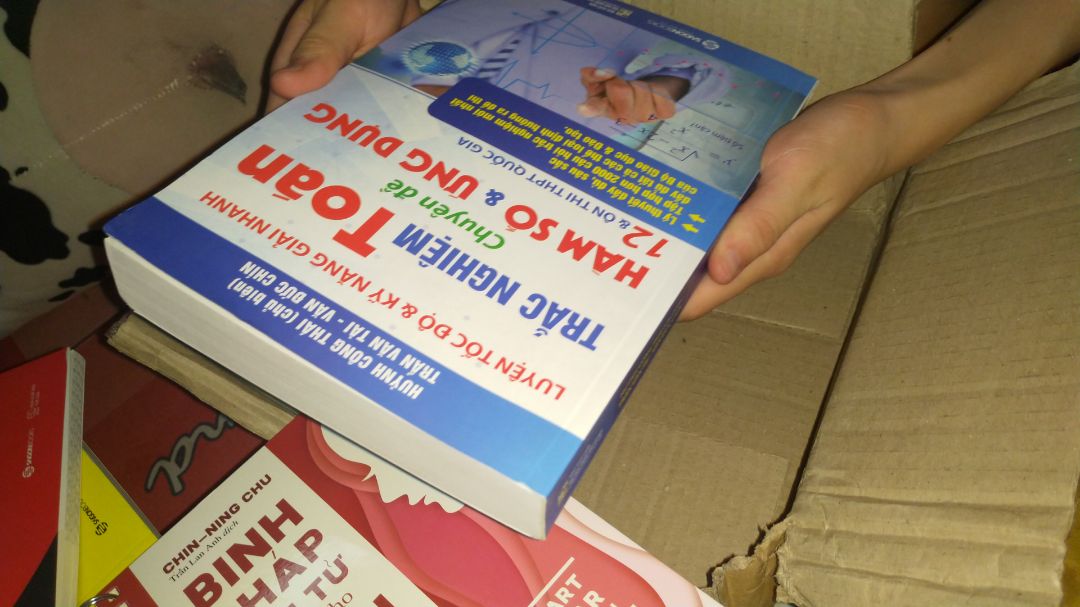 mua sake 10k còn được tặng sổ nữa nè. đã quá à shop ơi