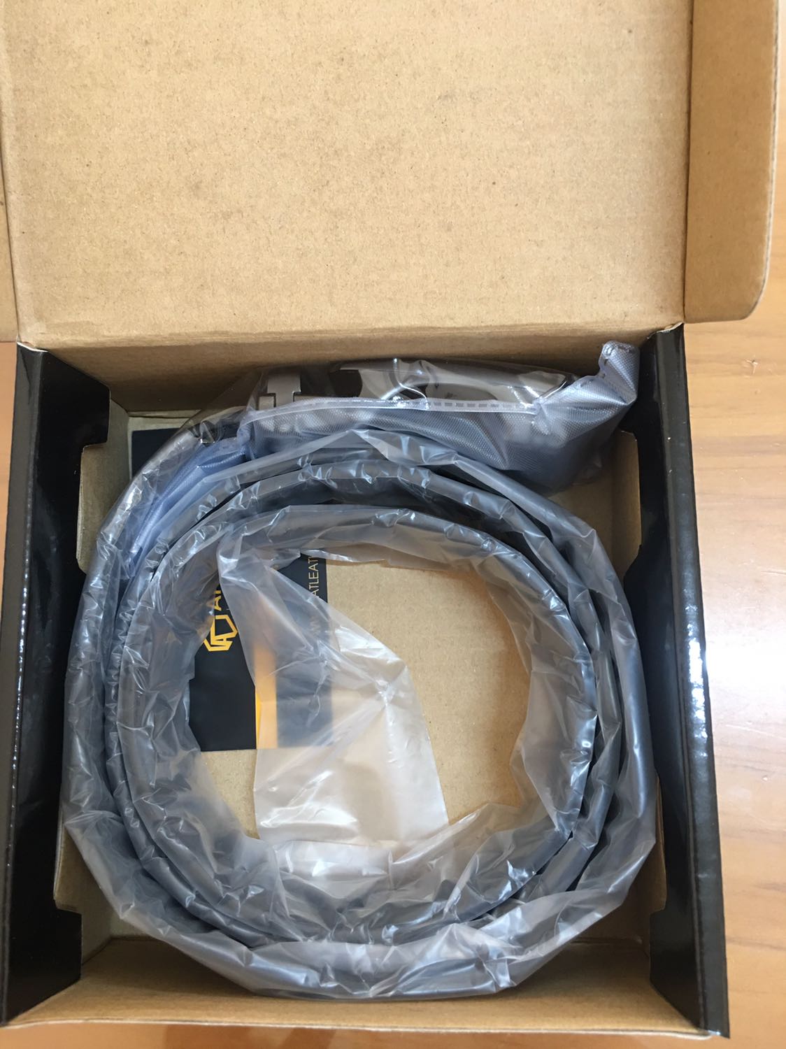 Sản phẩm nhìn khá đẹp, giá cả hợp lý, chưa sử dụng nên ko biết chất lượng thế nào